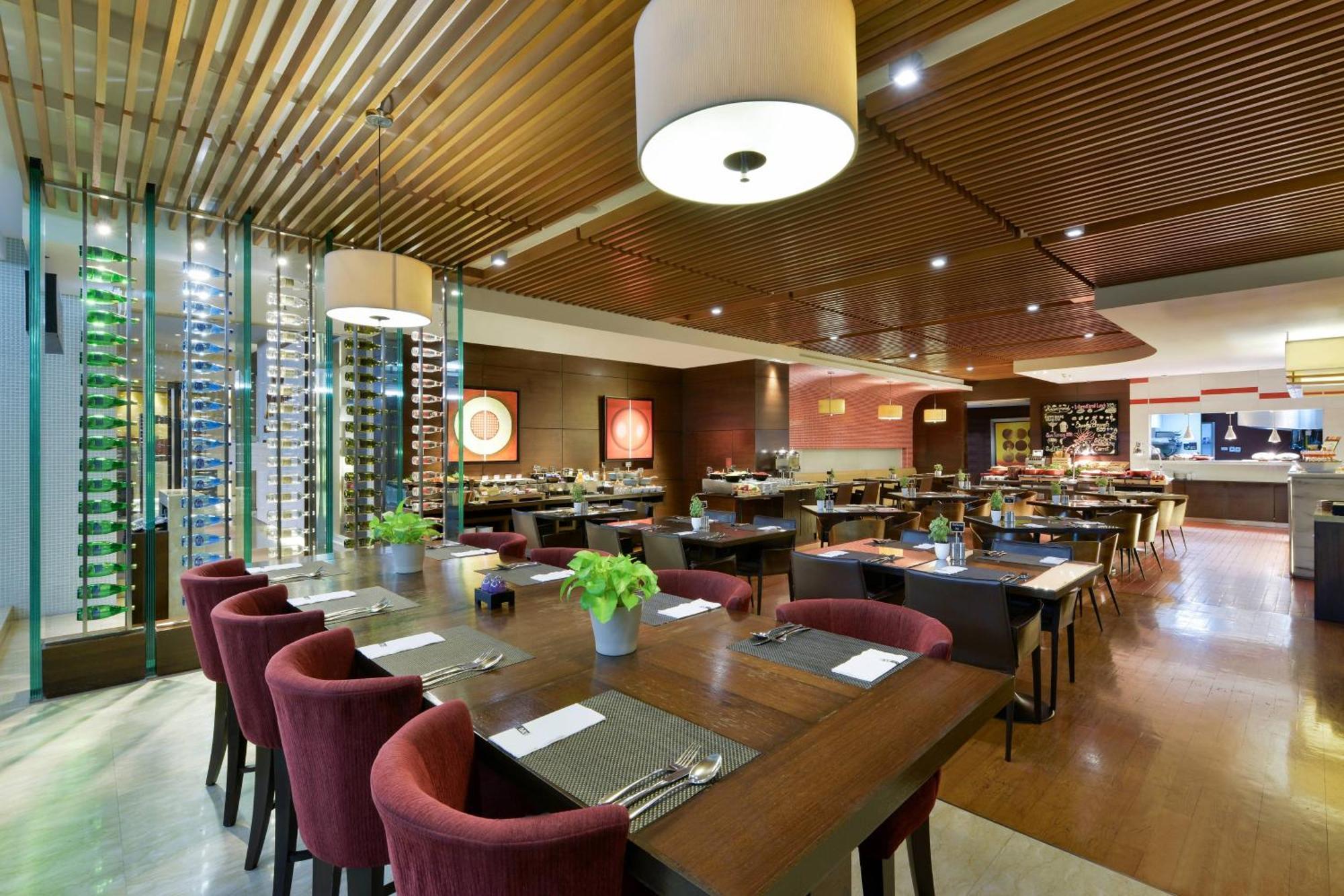Sathorn Vista, Bangkok - Marriott Executive Apartments - SHA Extra Plus Exteriör bild