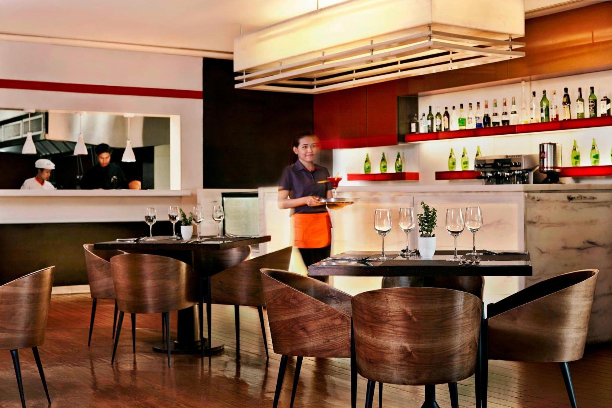 Sathorn Vista, Bangkok - Marriott Executive Apartments - SHA Extra Plus Exteriör bild