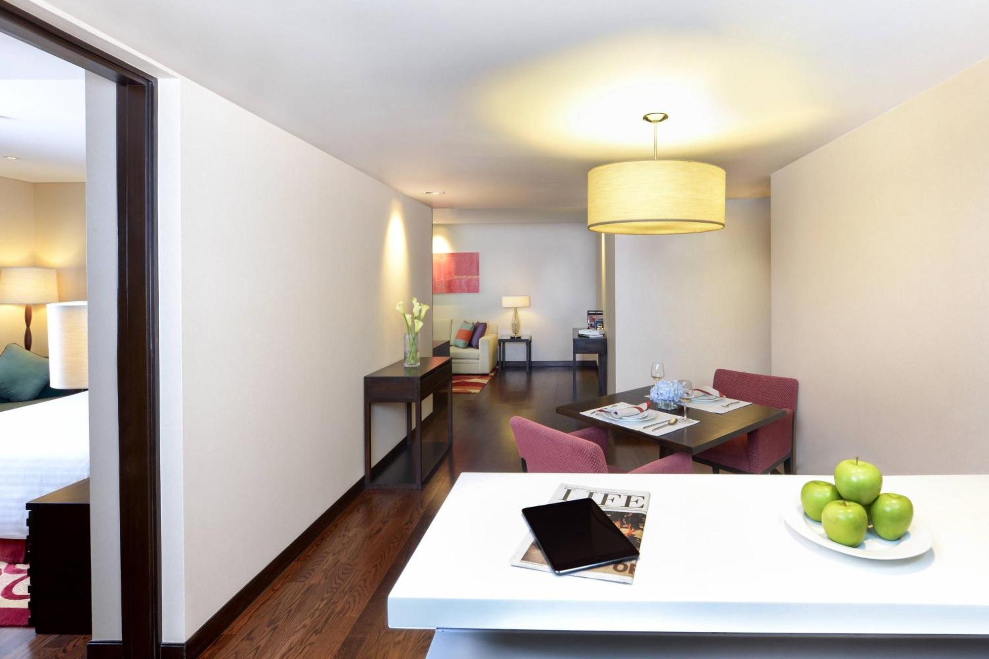 Sathorn Vista, Bangkok - Marriott Executive Apartments - SHA Extra Plus Exteriör bild