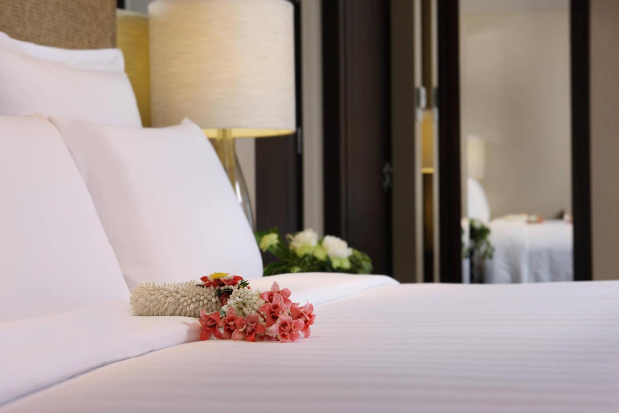 Sathorn Vista, Bangkok - Marriott Executive Apartments - SHA Extra Plus Exteriör bild