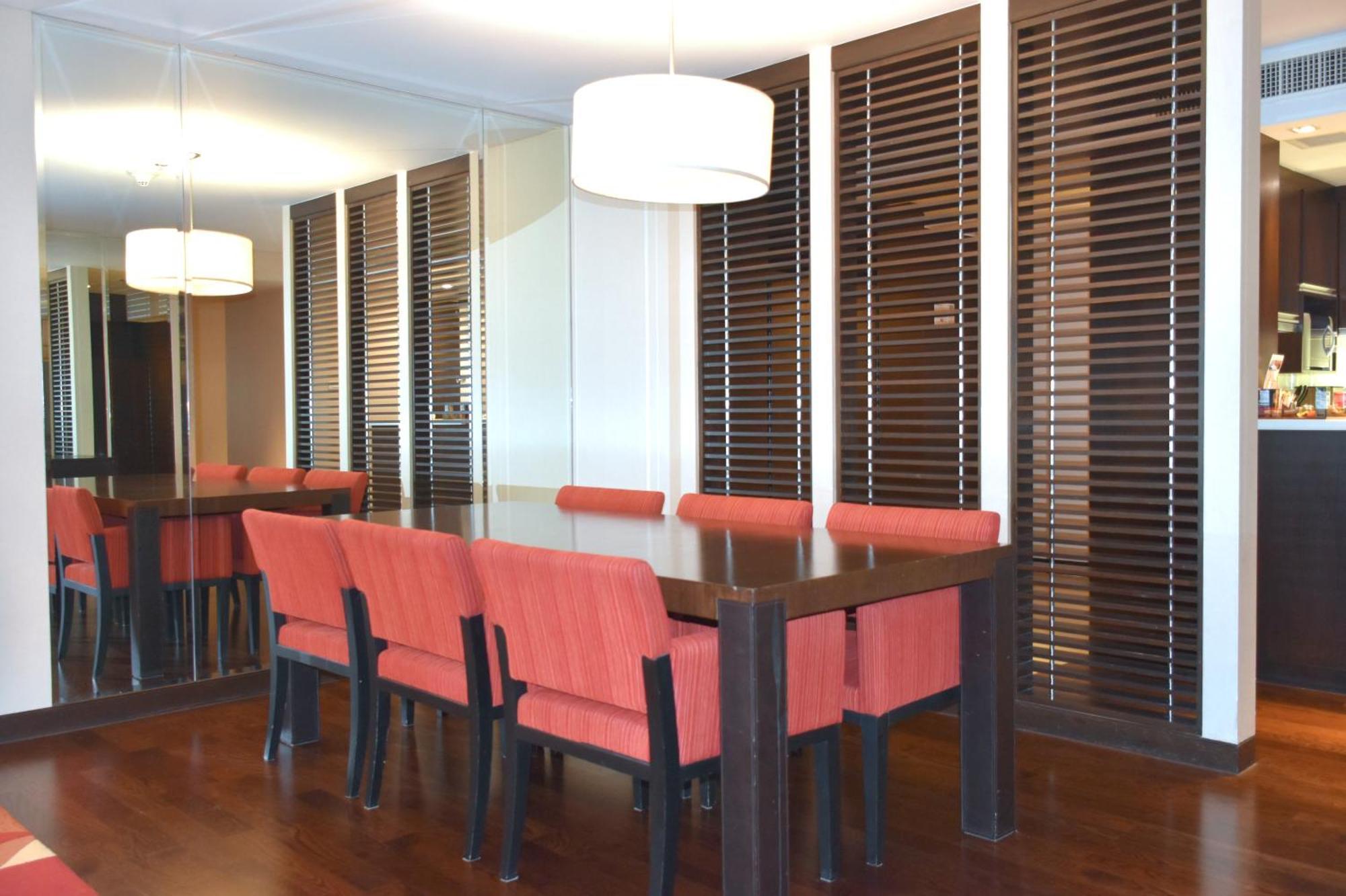 Sathorn Vista, Bangkok - Marriott Executive Apartments - SHA Extra Plus Exteriör bild